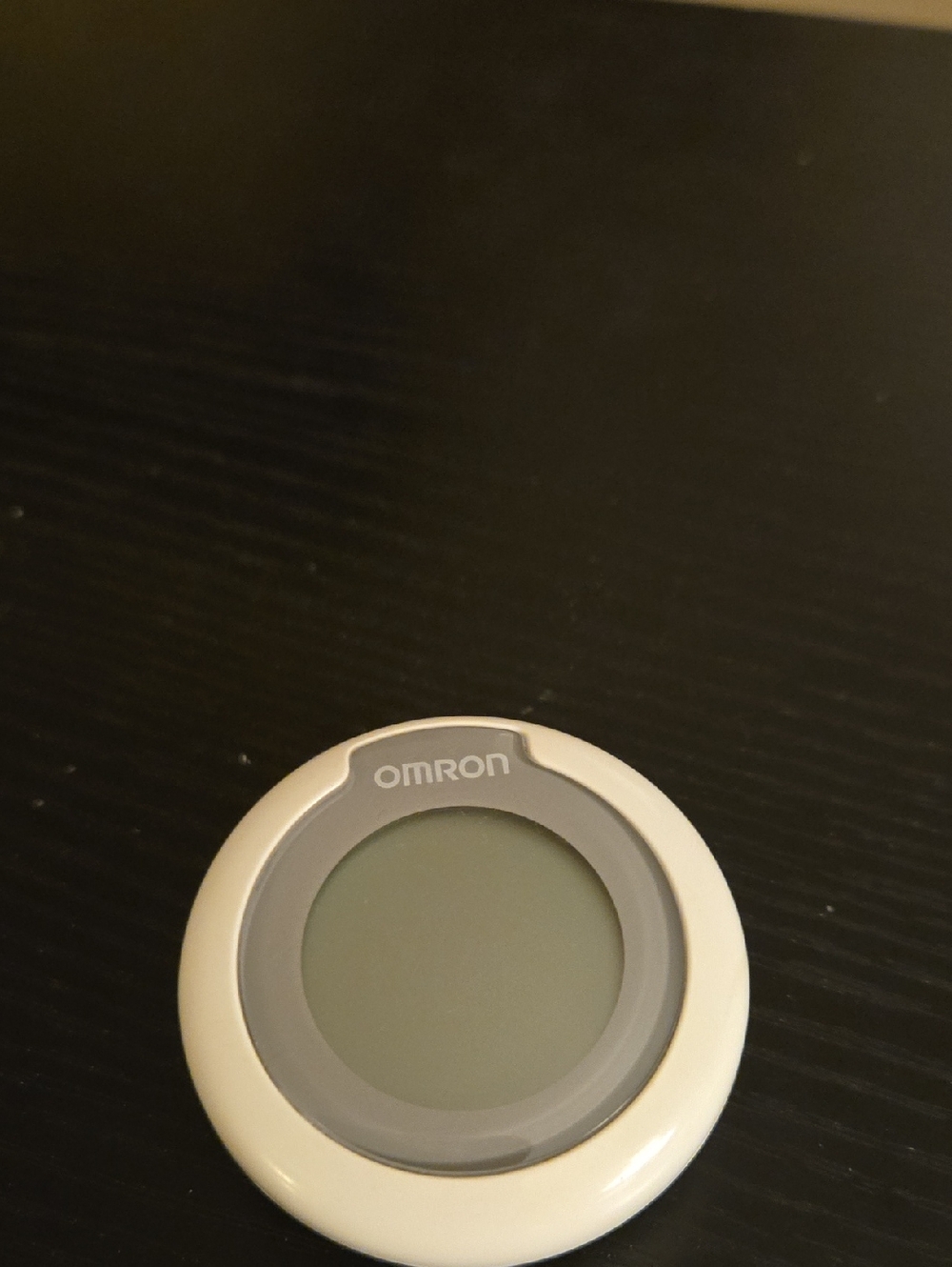 OMRON Round Digital Timer in White and Gray